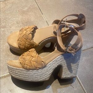 NEW Marc Fisher Platform Wedge Shoes! Women’s 11